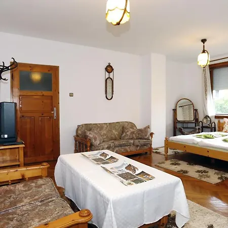 Appartement Valchevi *